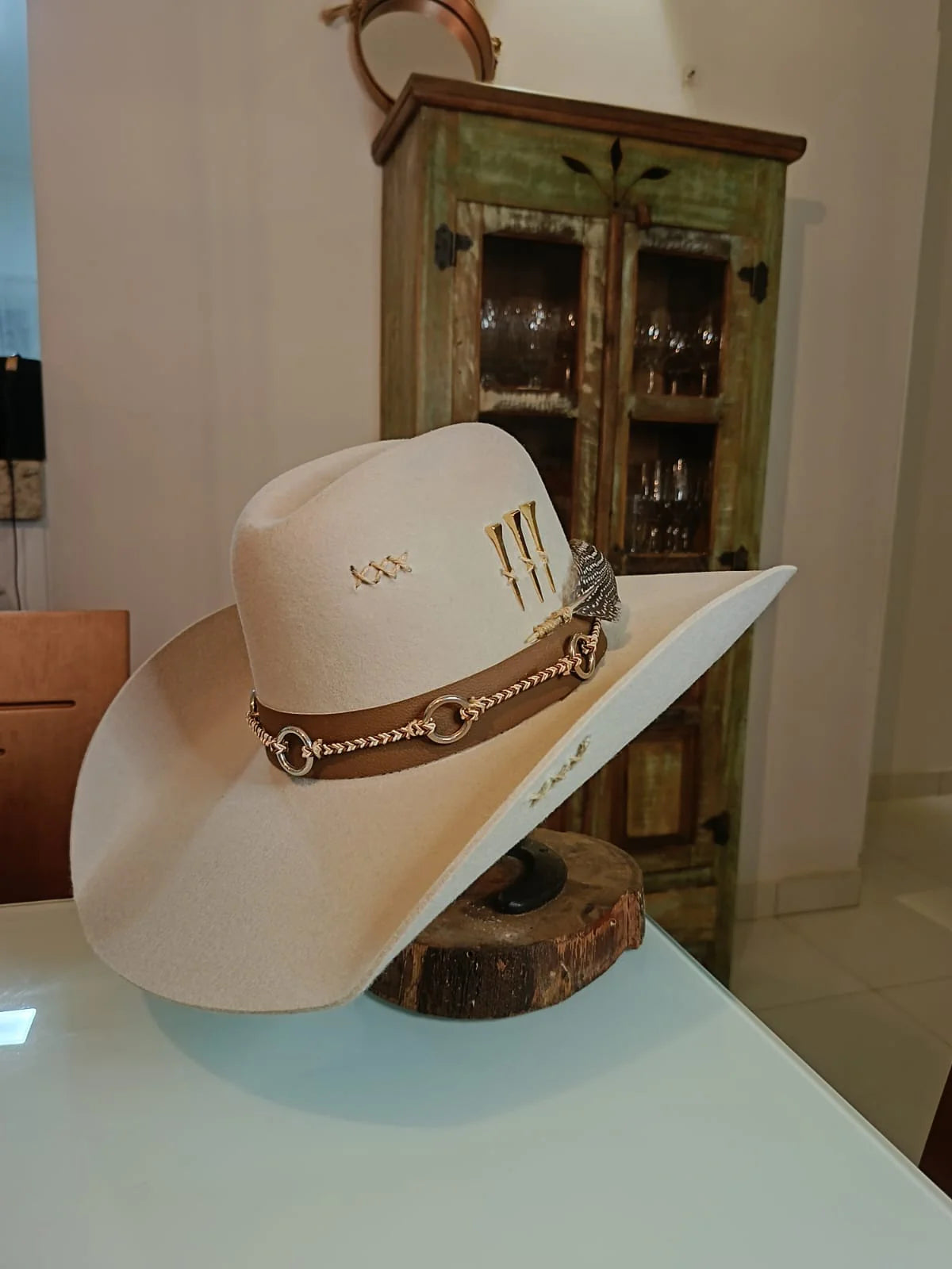 Chapéu 3 Cravos Bandinha De Argola - Gelo